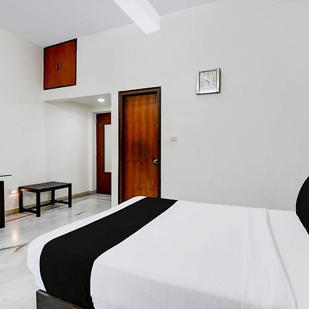 Hotel O Next Generation Guest House Liluāh Kültér fotó